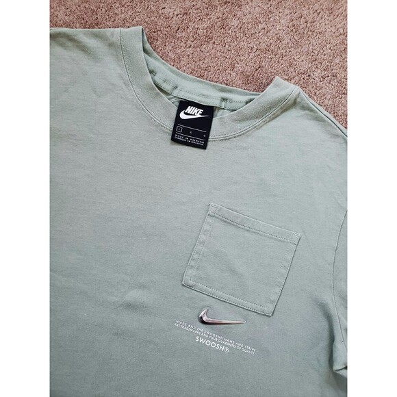 Nike Sportswear Swoosh 3D Logo Loose Breathable Cropped T-shirt Women's Large - Picture 4 of 7